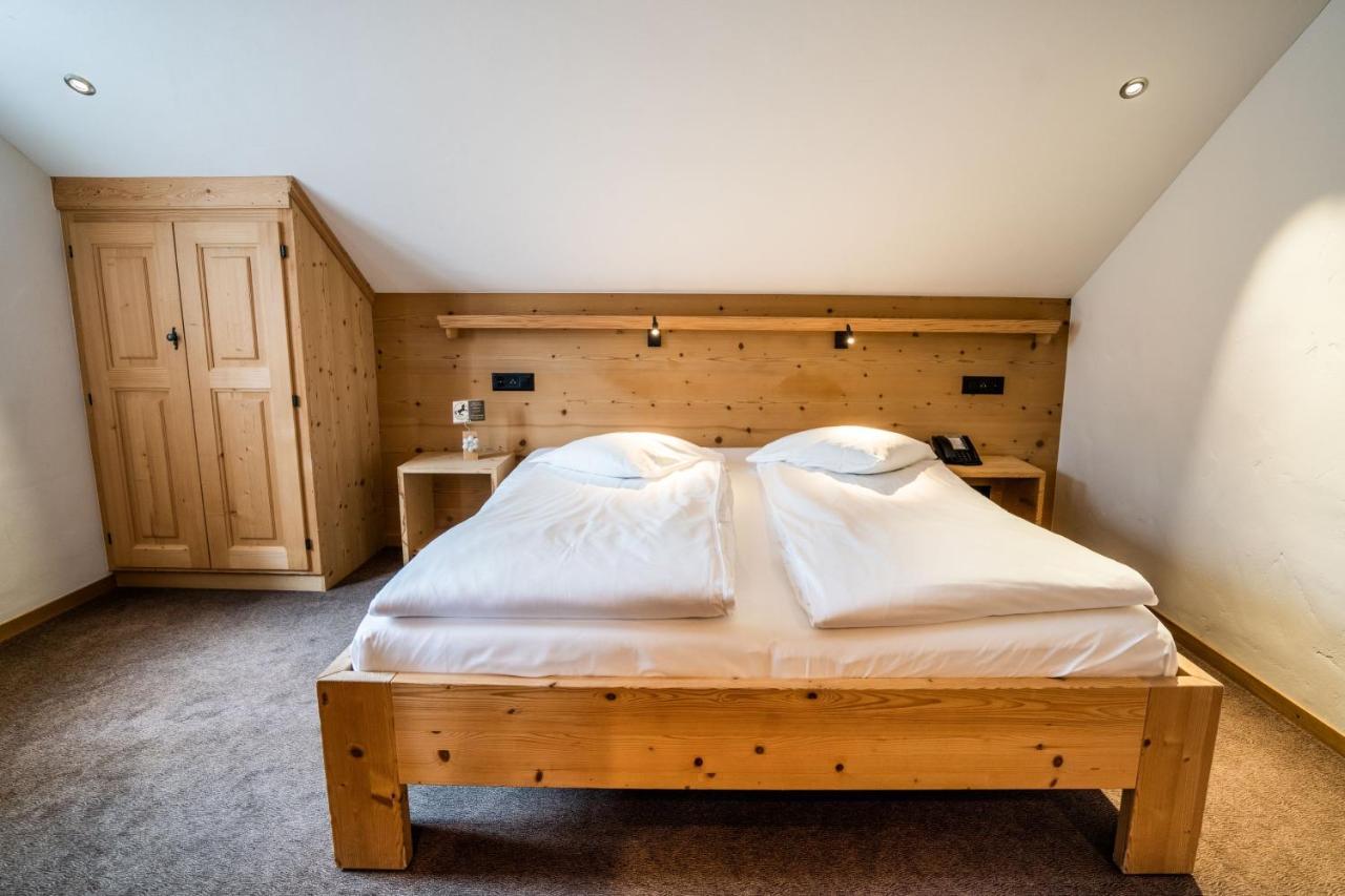 Posthotel Roessli Gstaad Exteriör bild