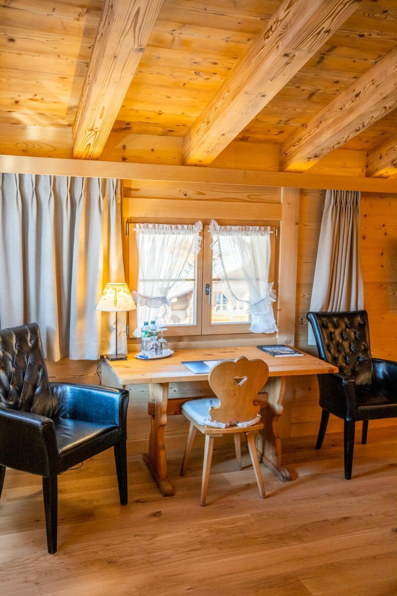 Posthotel Roessli Gstaad Exteriör bild