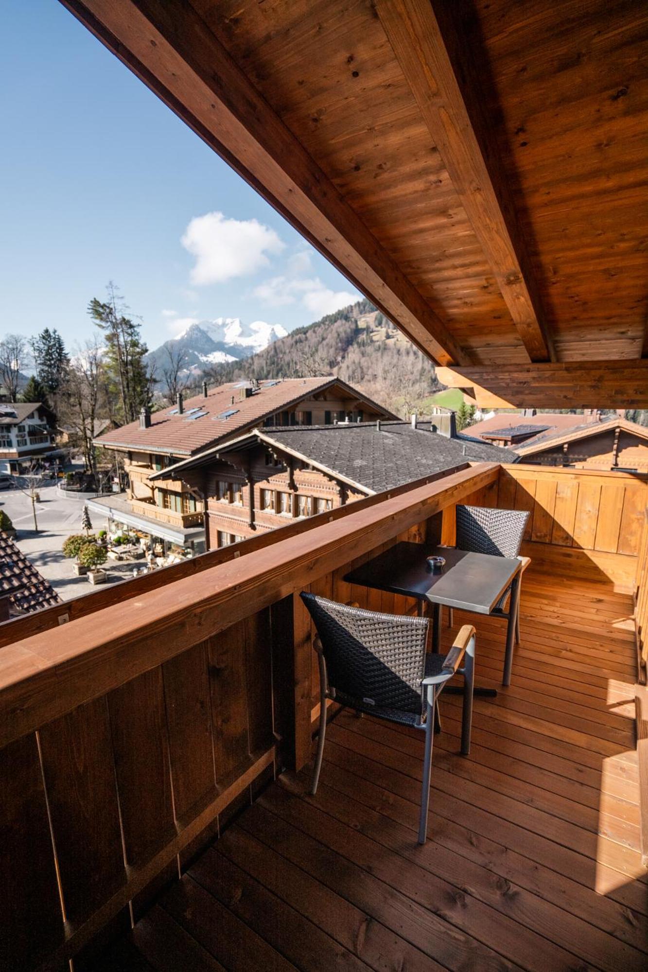 Posthotel Roessli Gstaad Exteriör bild