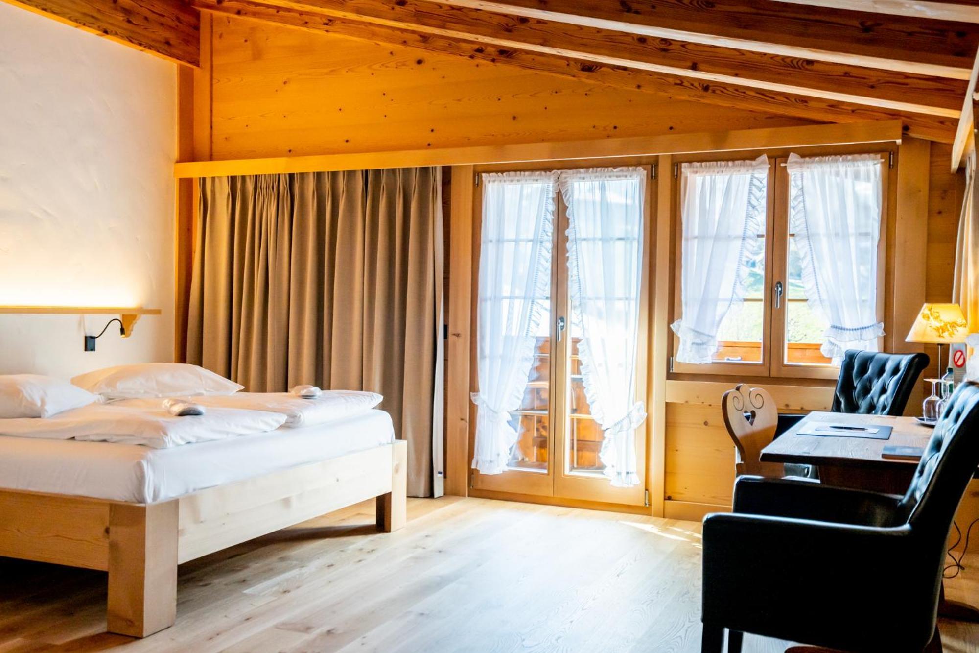 Posthotel Roessli Gstaad Exteriör bild