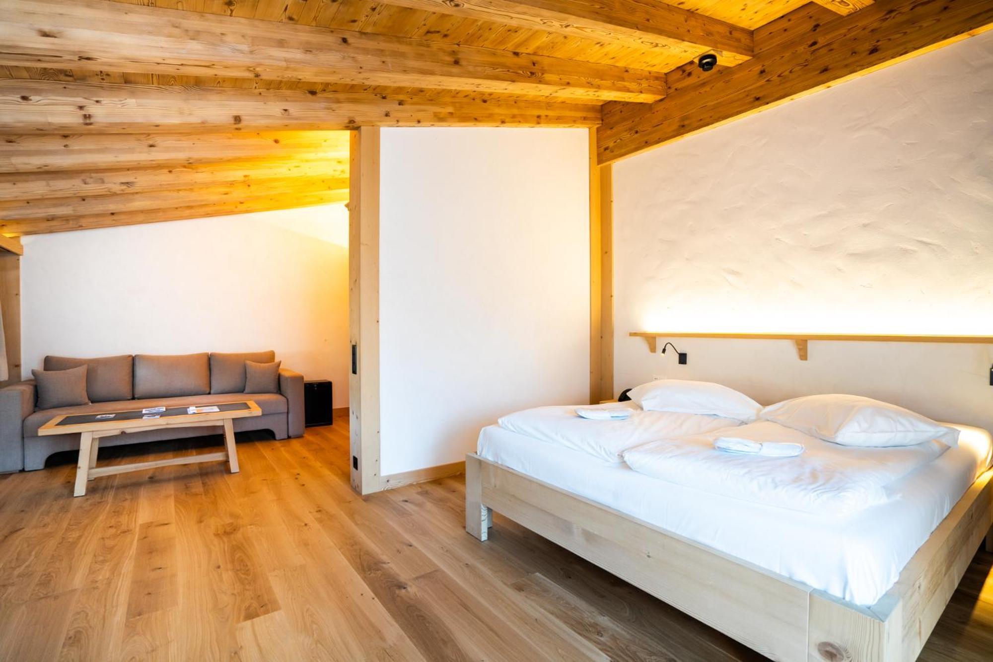 Posthotel Roessli Gstaad Exteriör bild